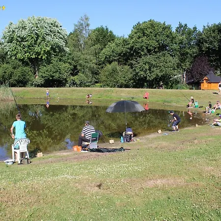 De L'etang Du Pays Blanc 3*
