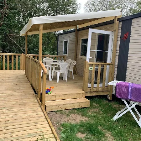 De L'etang Du Pays Blanc 3*