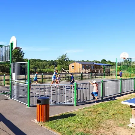 De L'etang Du Pays Blanc אתר קמפינג