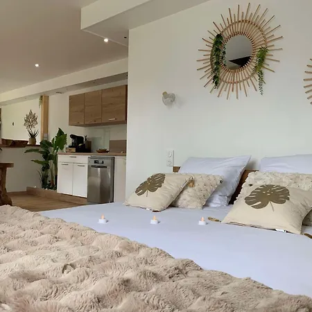 De L'etang Du Pays Blanc אתר קמפינג