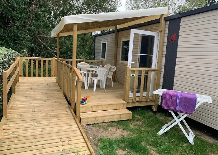 De L'etang Du Pays Blanc 3*