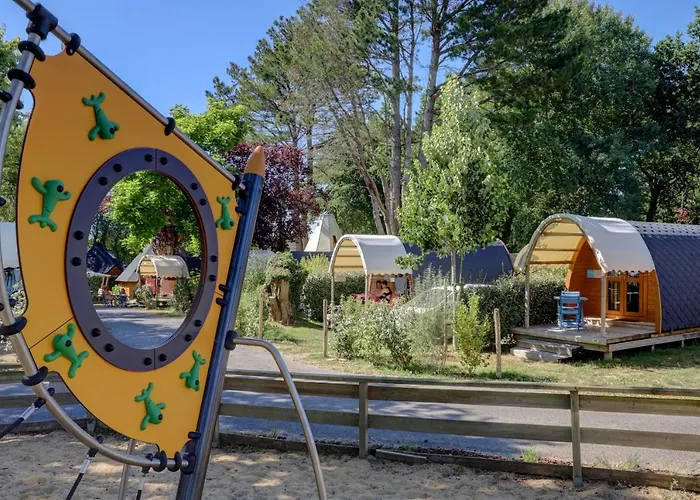 De L'etang Du Pays Blanc Parque de Campismo 3*