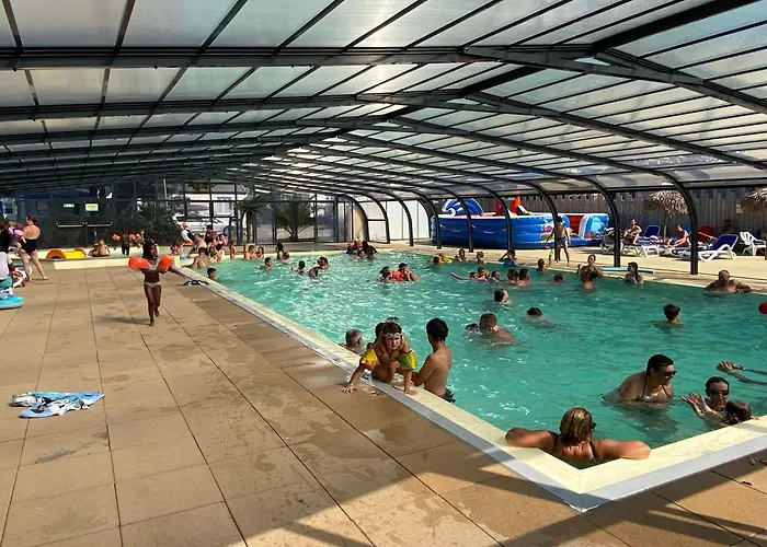 De L'etang Du Pays Blanc 3*