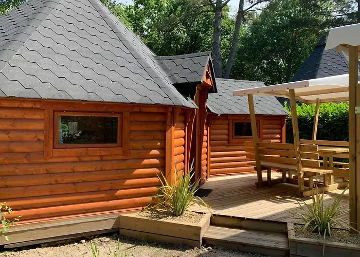 De L'etang Du Pays Blanc Parque de Campismo 3*